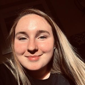 Meet your Posher, Skylar